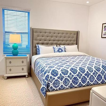 דבנפורט Elegant King Queen Suite Rms -Private Bath-5 Star Resort-Pool-Spa-Club-Disney-Water Park-Wifi Available מראה חיצוני תמונה